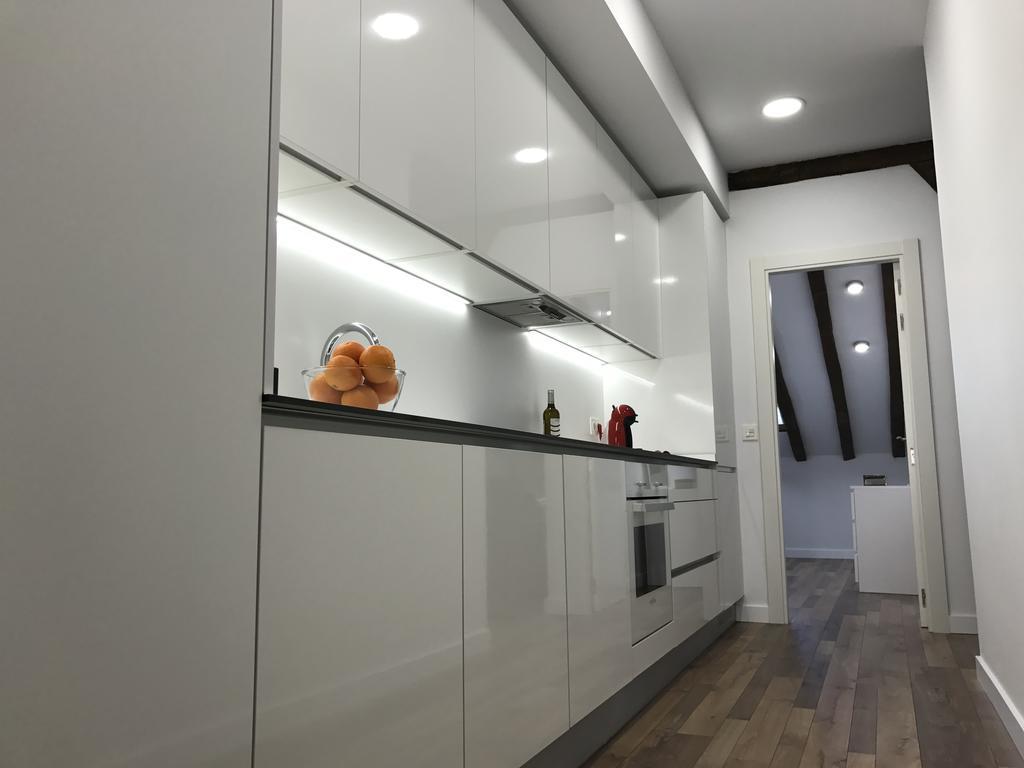 Airva: Apartamento Teresa Gil Valladolid Exteriör bild