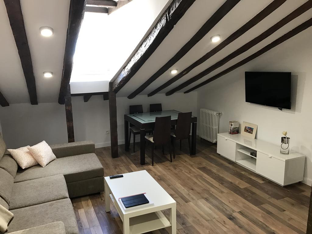 Airva: Apartamento Teresa Gil Valladolid Exteriör bild