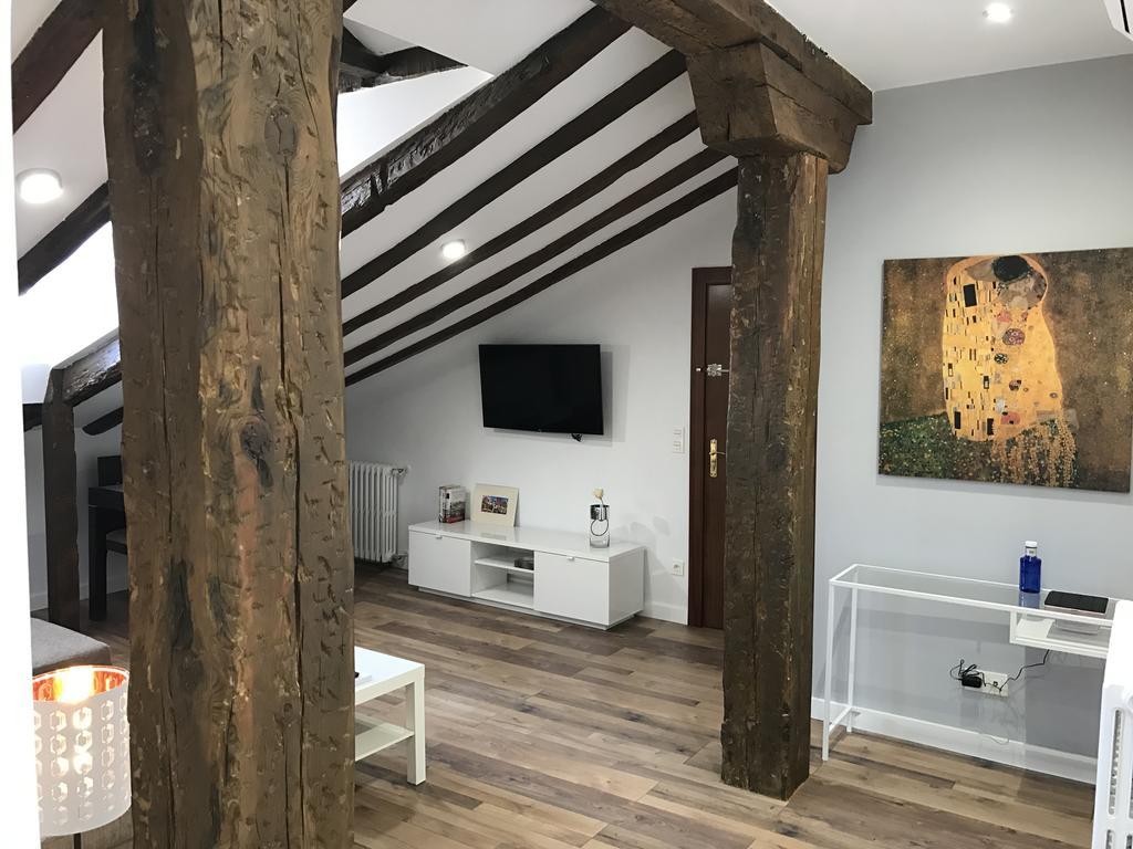 Airva: Apartamento Teresa Gil Valladolid Exteriör bild